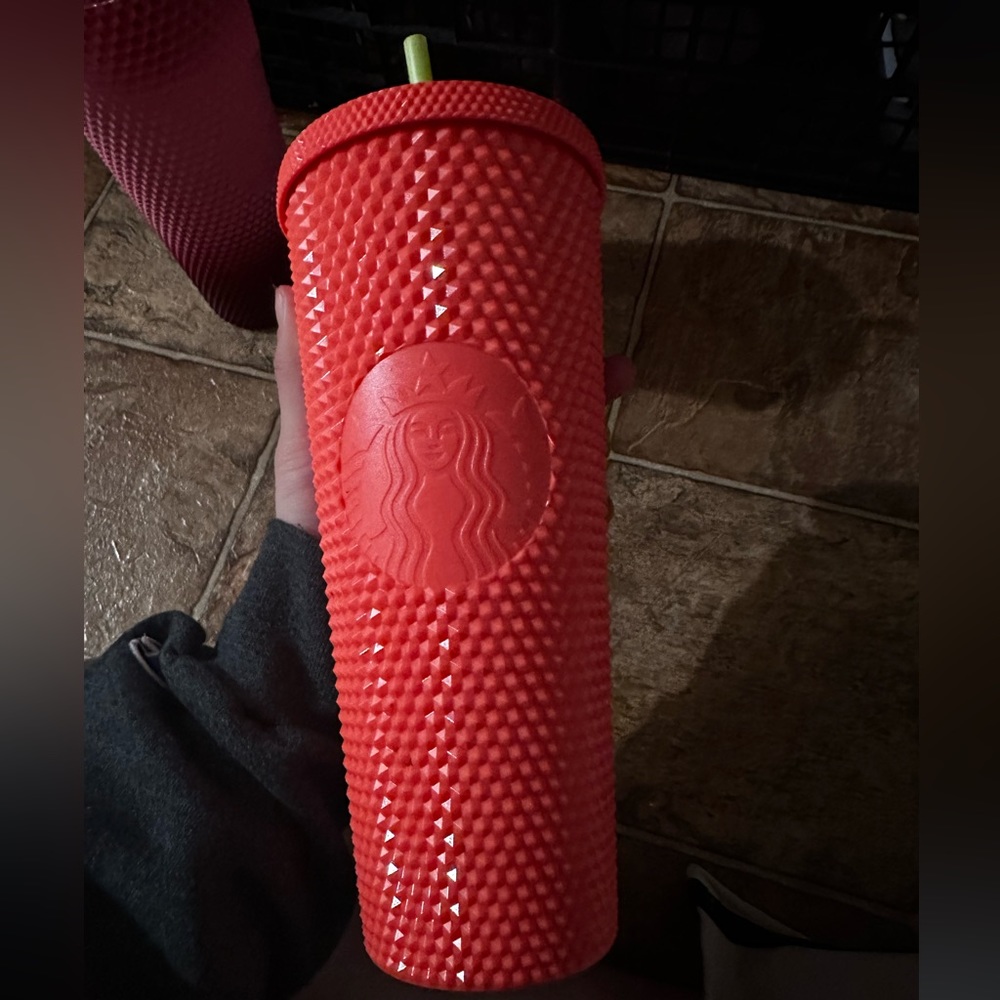 venti coral studded cup